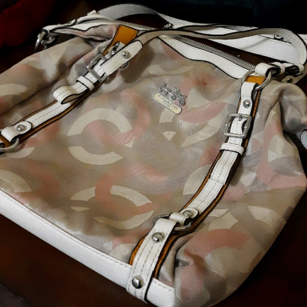 Coach Madison Shoulder Bag